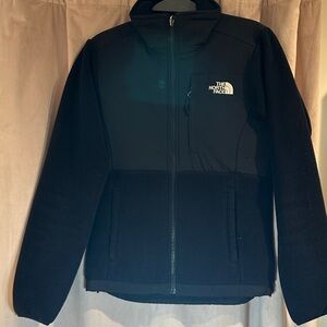 The North Face Women’s Black Performance Jacket